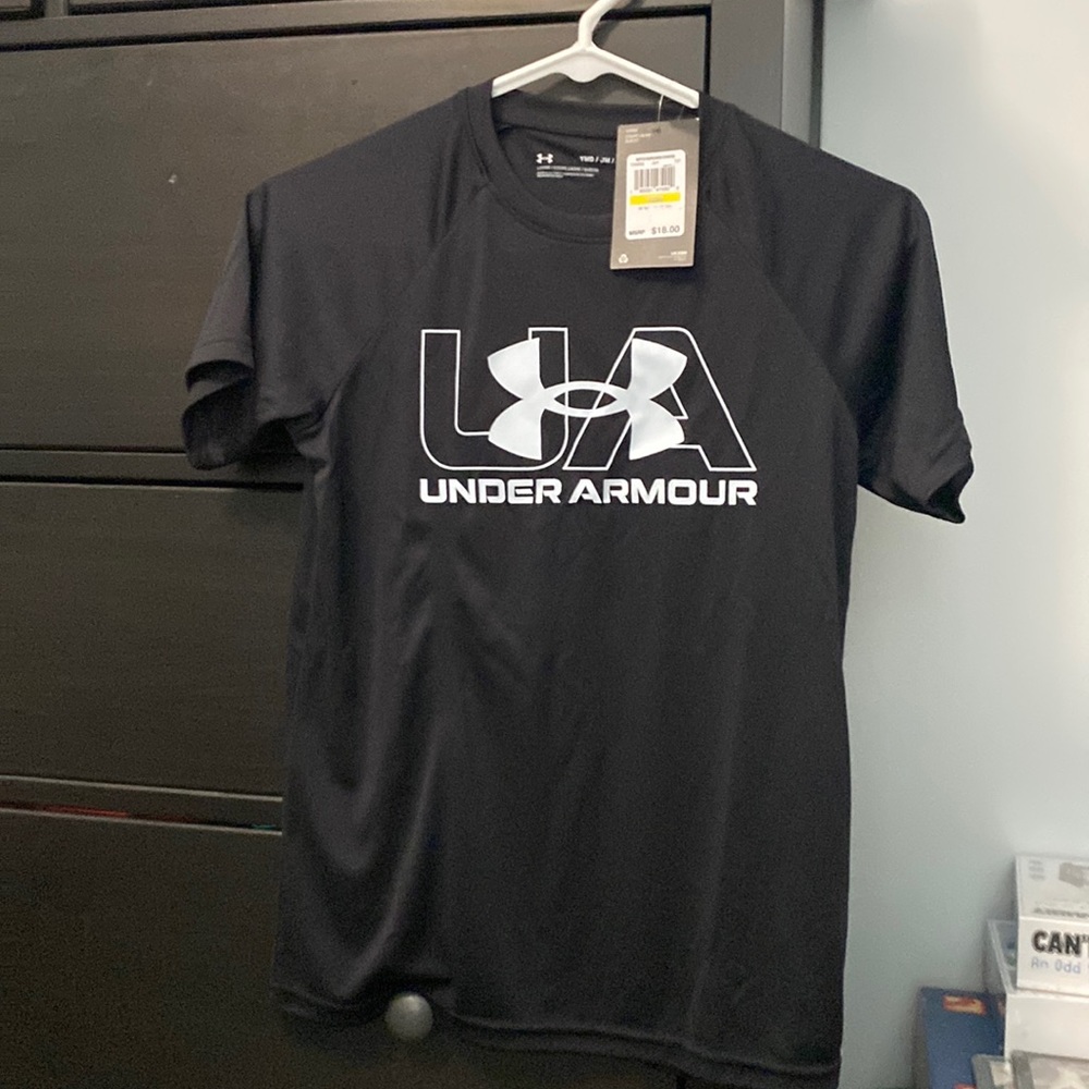 New! Boys Under Armour T-Shirt - Multiple Sizes